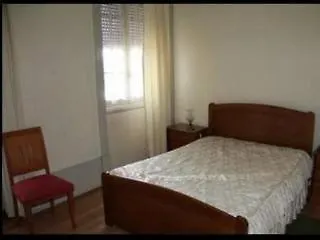Deluxe Πανσιόν 3*